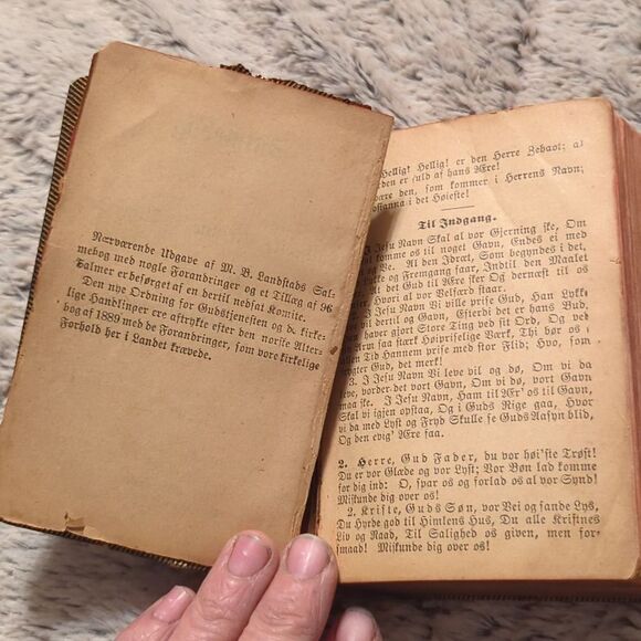 1895 Leather Danish Song Book - Picture 10 of 13